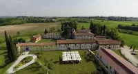Relais Corte Cavalli Hotel in zona Sala dei congressi dei Testimoni di Geova di Medole