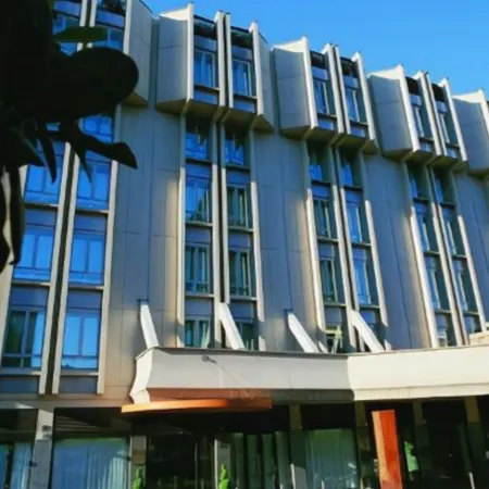 Hotel Tocq Отели рядом с достопримечательностью «Вокзал Порта Гарибальди»