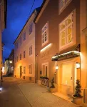 Barokk Hotel Promenád Отели в г. 