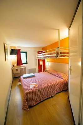 Premiere Classe Orleans Ouest - la Chapelle Saint Mesmin فنادق في La Chapelle-Saint-Mesmin