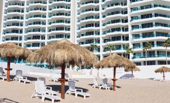Hotel Esmeralda Beach Resort