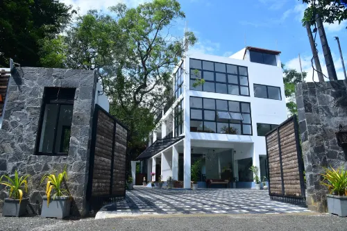 Eden Grand Hotels in Dambulla