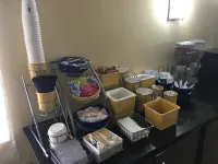 尤福拉戴斯酒店 - 早餐
