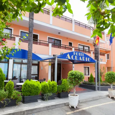 Globales Acuario Hotels near Loro Parque