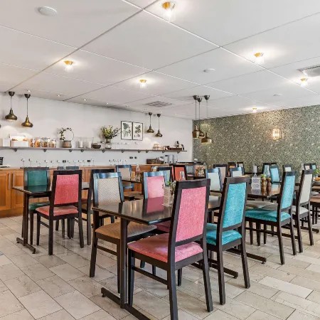 Best Western Plus Edward Hotel