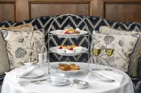 Suvretta House - breakfast