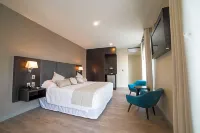 Huper Hotel Boutique Hotels near Carlitos Brake Service