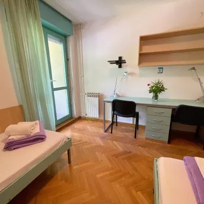 Hostel Spinut Hotels near Marjan