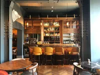 Angel Hotel - bars
