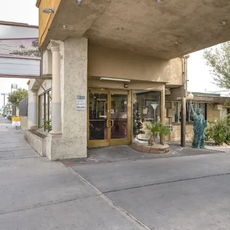 Oasis Motel Отели рядом с достопримечательностью «Станция монорельсовой дороги SLS»