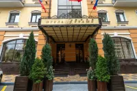 Атташе Отели рядом с достопримечательностью «М-галерея»