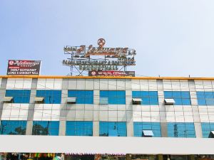 OYO Vasundhara Guest House Near Tankbund