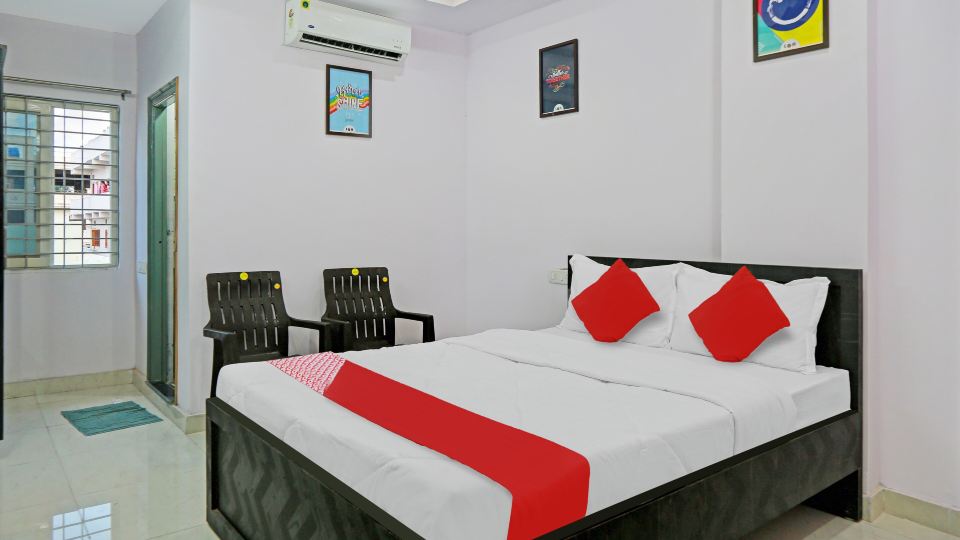 OYO 80487 Seven Hills Hotel