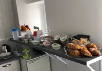 Napoli Garibaldi Square Hotel a Secondigliano