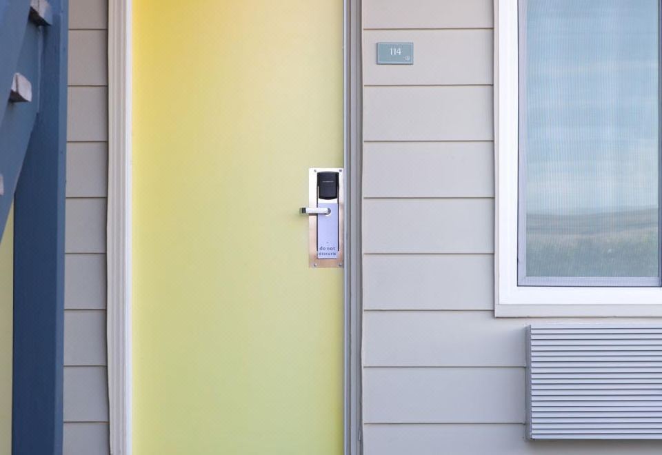 타운 모텔의 깔끔한 객실 내부