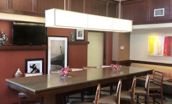 Hampton Inn & Suites Norfolk-Airport