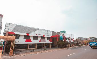 OYO 1383 Taman Cibinong 2
