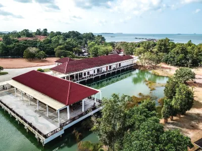 S Hotel and Resort