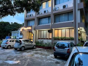 Hotel Deepshikha