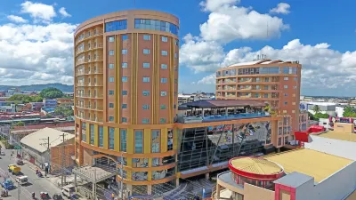 Grand Xing Imperial Hotel Hotels in Ілойло