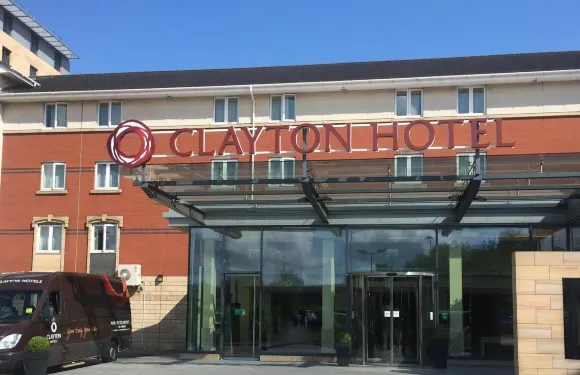 曼徹斯特機場克萊頓酒店