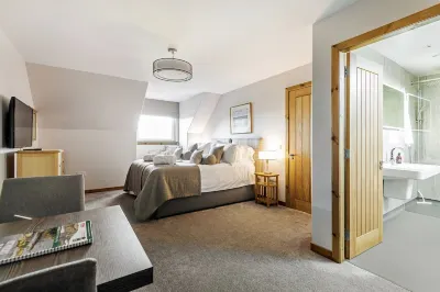 Skye Lodge