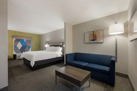 Holiday Inn Express & Suites PERRY by IHG