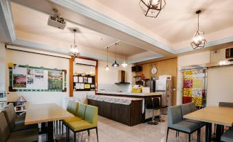 Lisinty Resort