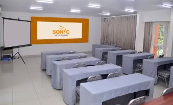 Hotel Sonic Airport Semarang