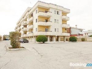 Bari Airport Seaview Apartment