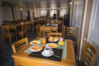 Julio Cesar Hotel Hotels in Posadas