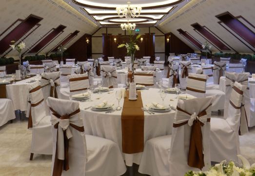 4. 센트럼 호텔..