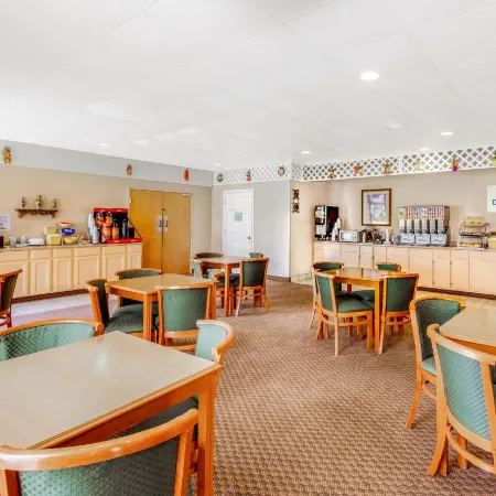 Days Inn by Wyndham Hillsboro TX