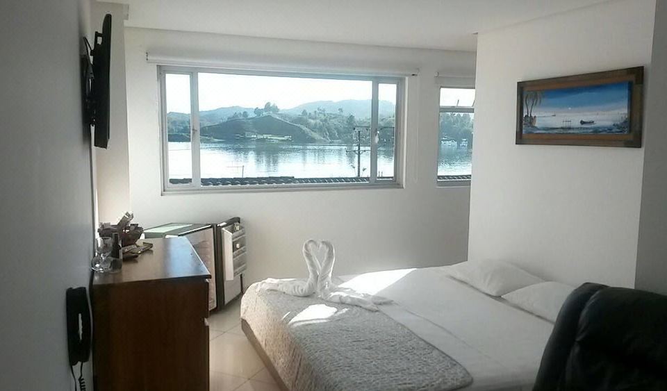 Hotel Bahia Guatape