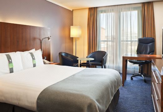 홀리데이 인 런던 캠든 록의 현대적인 객실 또는 레스토랑 이미지