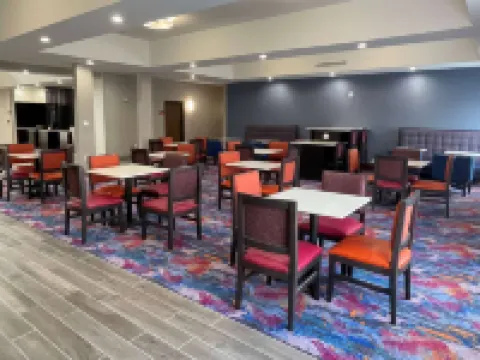 La Quinta Inn & Suites by Wyndham Schertz Hotels in Guadalupe County