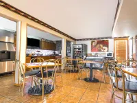 Super 8 by Wyndham Waco University Area - Desayuno