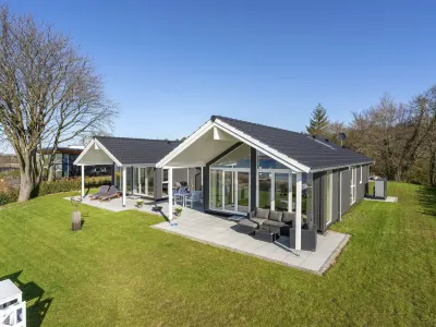 "Lander" - 20m from the Sea Hotels near Gl. Haderslev Kirke (Sct. Severin)