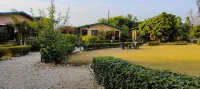 Corbett Soho Resort - Pools