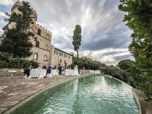 Castello Montegiove Country House