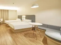 HanTing Hotel (Liaocheng Guan County Government Guanbai Shopping Center)