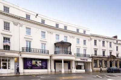 Premier Inn Leamington Spa Town Centre Hotel dekat Whitnash Methodist Church