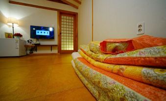 Jeonju Hanok Midam