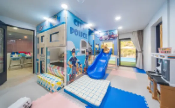 Gapyeong Tiamo Kids Poolvilla