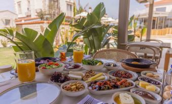 June Hotel Alacati (+15 Adult Hotel)