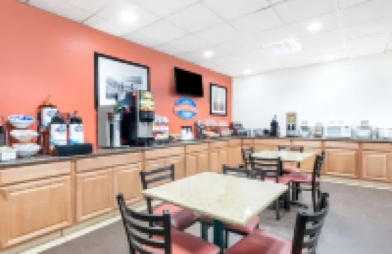 Baymont by Wyndham Midland Airport