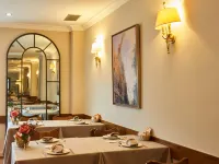 Suites Barrio de Salamanca Hotel berhampiran Serrano