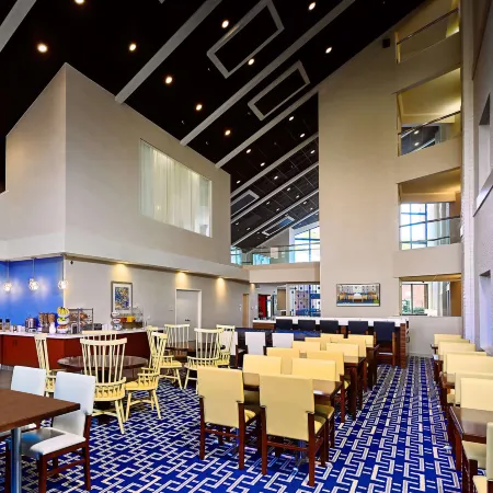 Sonesta Simply Suites Memphis East Poplar Pike ​