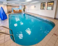 Sleep Inn & Suites Princeton I-77 - Swimmingpools