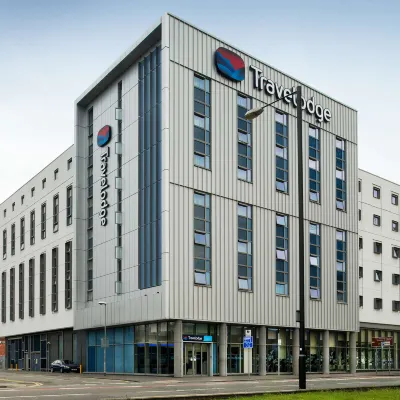Travelodge Manchester Central Arena Отели рядом с достопримечательностью «Библиотека Четхемса»